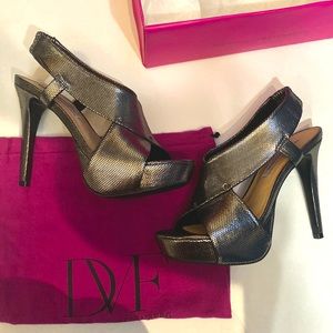 Diane Von Furstenberg Metallic Heels Pewter Stiletto Sandals Grey Silver Zia 2